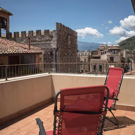 Salita Ciampoli - Attico Sul Corso Taormina